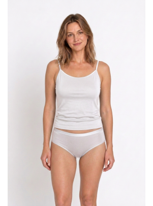 Hemd Christine weiß Vorderansicht am Model