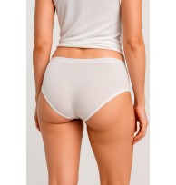 D-Slip Vera weiss Rückansicht am Model