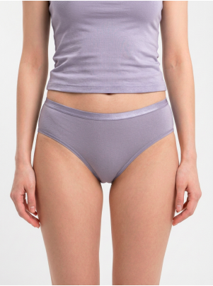 Slip Christine flieder Vorderansicht am Model